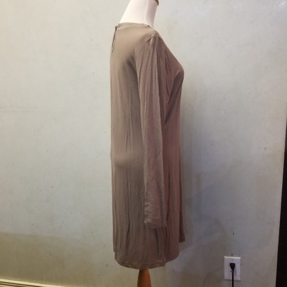 Venus long sleeve studded cutout dress size M (X10) - Picture 8 of 9